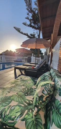 Villa Don Giovanni Fuengirola, Piscina Privada y vistas al mar y a la Montaña