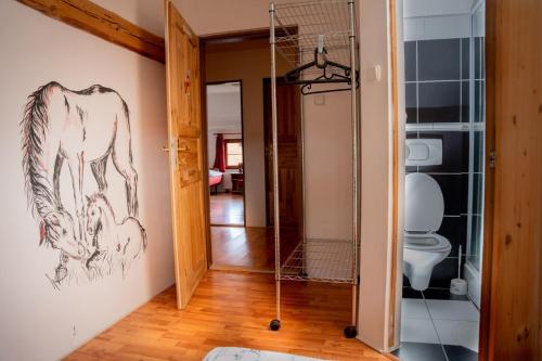 Koupelna v ubytování Ranč Červený mlýn