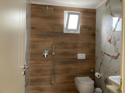 Ένα μπάνιο στο Lani luxury apartaments