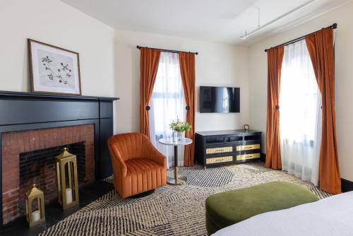 Телевизор и/или развлекательный центр в Hotel Thaxter