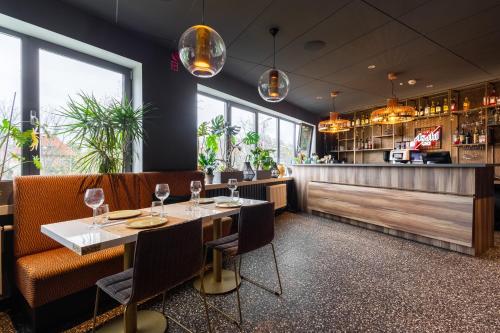 Minuman di Hotel Zoo by Afrykarium Wroclaw