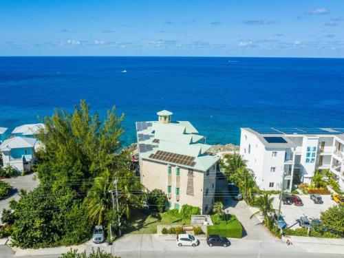 Foto sihtkohas West Bay asuva majutusasutuse Lighthouse Point Resort # 5 galeriist