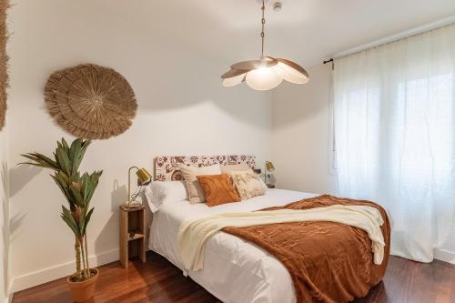 Postel nebo postele na pokoji v ubytování New! Lovely 4-Bedroom Loft in Bilbao