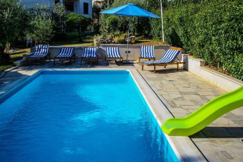 Apartments with swimming pool Pula - 7356
