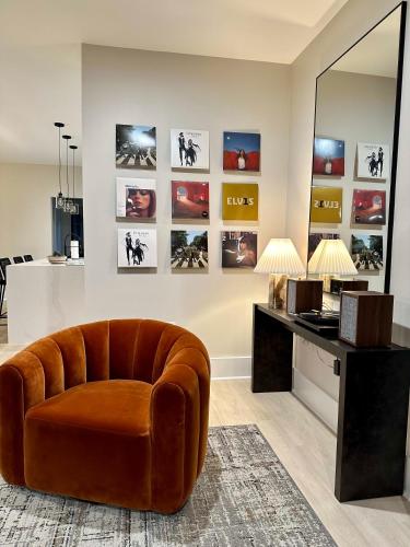 Un lugar para sentarse en Abode Memphis - Pontotoc