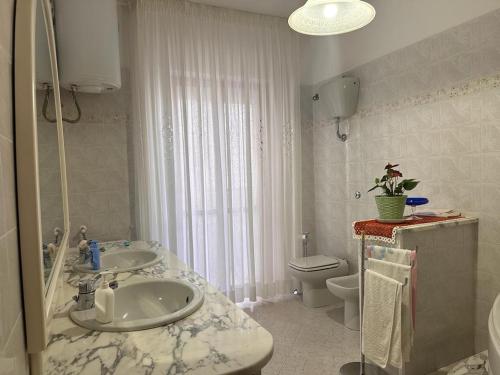 Koupelna v ubytování B&B Grazia Deledda