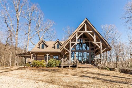 Brevard Luxury Cabin – Photos 3