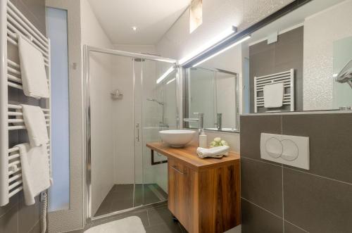 A bathroom at Diocletian Luxury Room