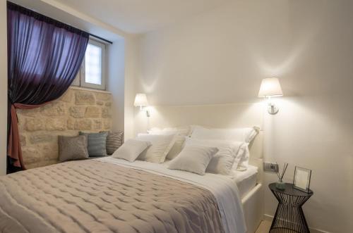 Diocletian Luxury Room