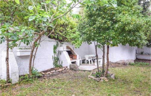 Beautiful apartment in Ruoni S,Teresa Gallura with 2 Bedrooms