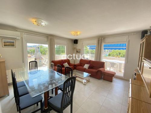 REINA FABIOLA 1 2º 3ª