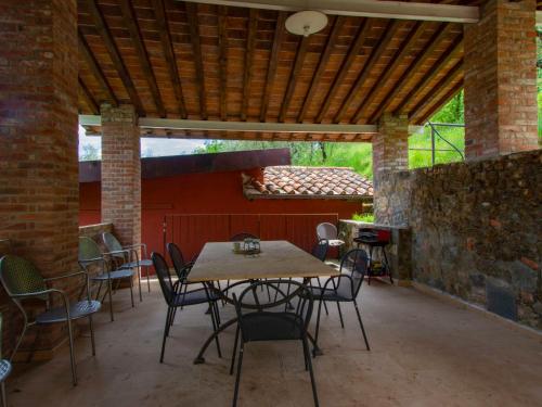 Restaurace v ubytování Holiday Home Colle alla luna by Interhome