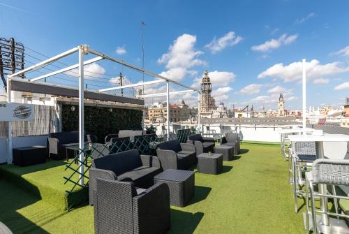 Entretenimiento nocturno para los huéspedes de Sweet Hotel Continental