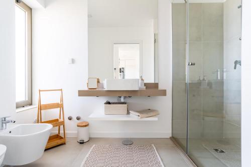 Oasis Mar Beach Apartment by Lisbeyond