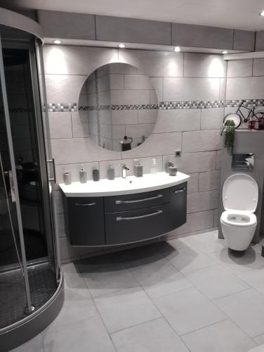 Photo de la galerie de l'établissement Chez Claude, à Rimogne