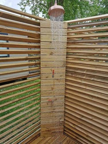 Photo de la galerie de l'établissement Mobil home 6 personnes climatisé camping 5 étoiles Biscarosse Lac, à Biscarrosse