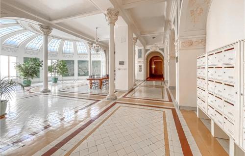 Stunning Apartment In Menton With Wifi