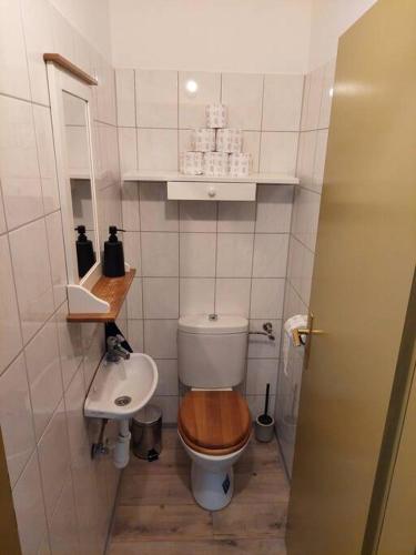 KMT1 1065 Budapest, 21 Bajcsy-Zsilinszky út kép - 3