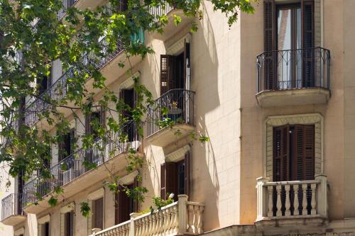 ApartEasy - Central Barcelona Studio Apartment