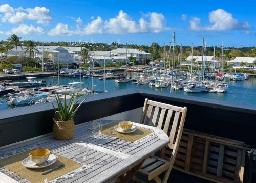 Bel appartement sur la marina de Saint-François