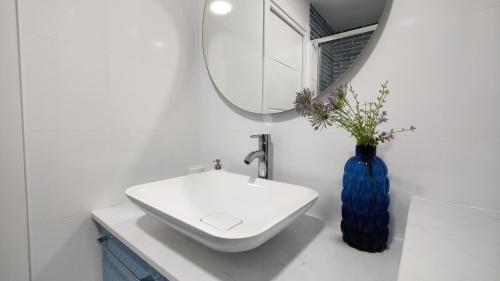 Koupelna v ubytování AMBOTO sun & beach apartment