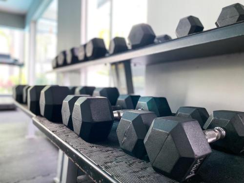 Fitness centrum a/nebo fitness zařízení v ubytování Comfy Suite Manhattan Ipoh PoolView Waterpark Free Netflix&Game