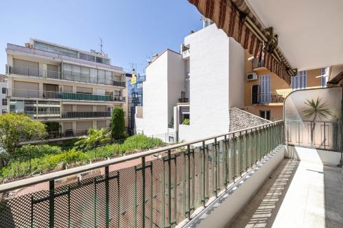 Magnificent 3room apartment quiet balcony