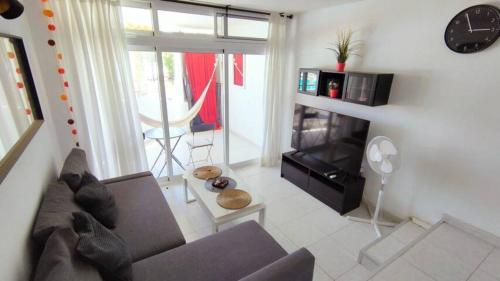 Paraiso by CASAS COCODRILO
