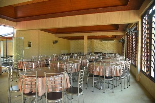 Restaurace v ubytování Hotel Prasanna