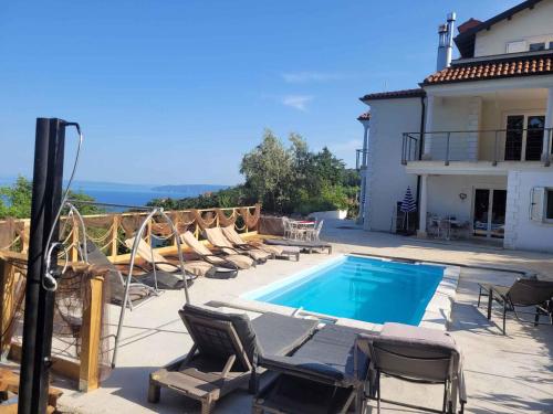 Apartment in Liganj 35553