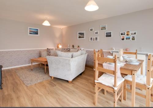 Stapleton End – Photos 2