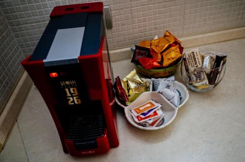 アパートメントの敷地内または近くでの食事または食べ物