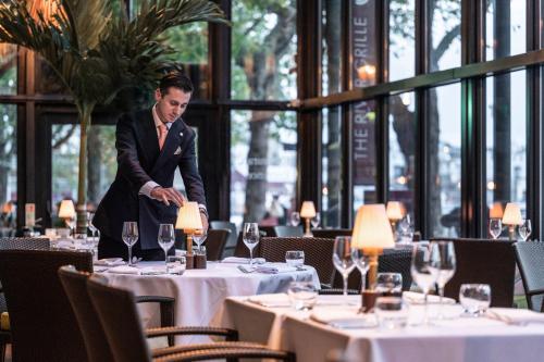 Tetamu yang menginap di The Bristol Hotel