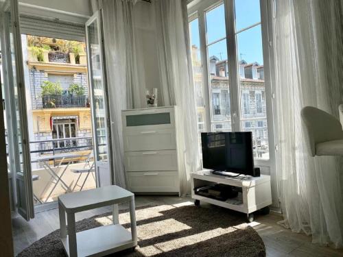 Photo de la galerie de l'établissement Central Rossini Flat with Balcony, à Nice