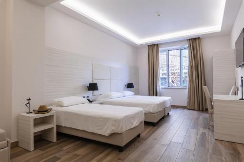 Hub Naples