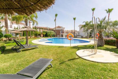 Bazén v ubytování Luxury Casa Mijas with sea view nebo v jeho okolí