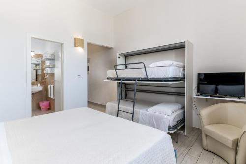 Gallery image of Hotel Reverse in Torre Santa Sabina
