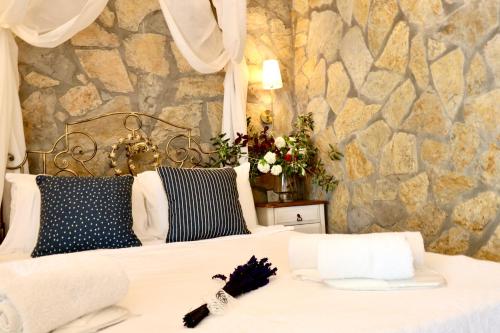 Ένα ή περισσότερα κρεβάτια σε δωμάτιο στο Kemerbag 29 Guest House 12 Yaş Üstü