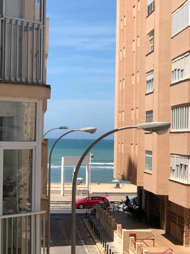 Rinconcito Gaditano con GARAJE al lado de la PLAYA