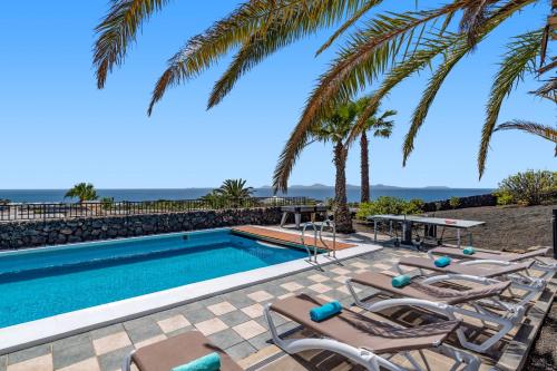 Villa Rodea Cinco by Villa Plus