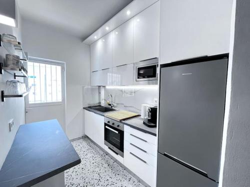 James - 2BR in the Heart of Ancient Athens
