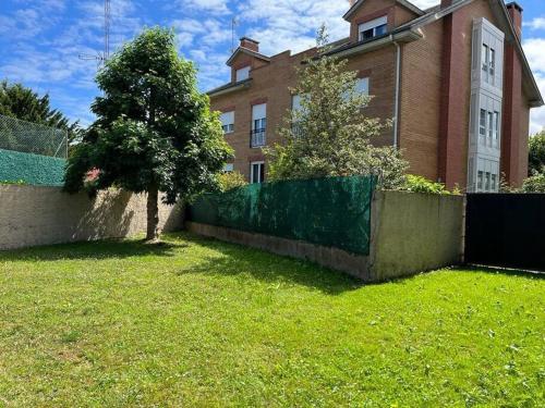 Jardín al aire libre en Piso con jardín en Ribadeo