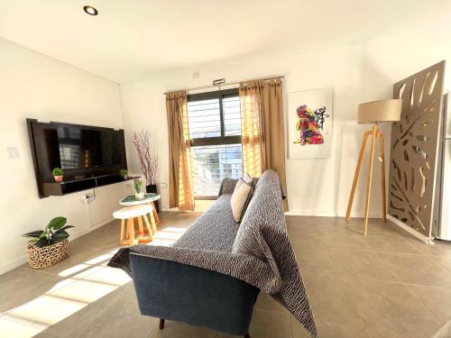 Lumiere Apartments - Moderno Departamento en Complejo Residencial tesisinde bir oturma alanı