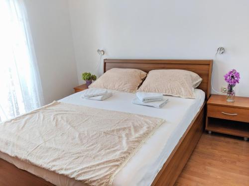 Apartments with parking space Vodice - 18428