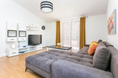 Apartments with parking space Trogir - 20874