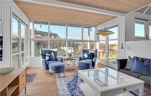 Χώρος καθιστικού στο Lovely Home In Saltum