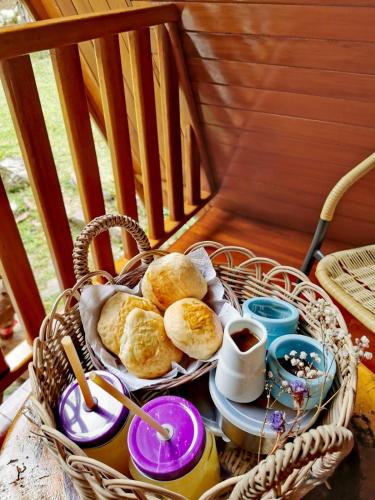 Jídlo v hostelu nebo okolí