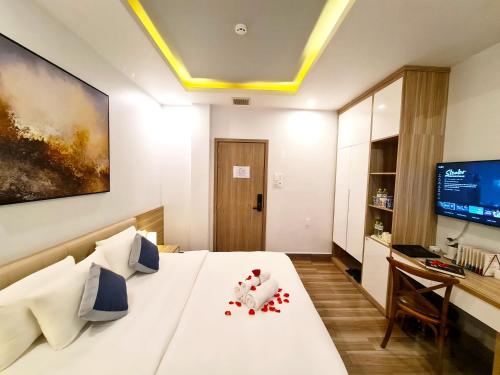 Dong Hai Hotel _ Rach Giaにあるテレビまたはエンターテインメントセンター