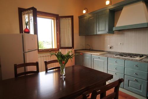 Imagine din galeria proprietății Casa Sara con Wifi e piscina comune, a soli 2 km dal mare în Cecina