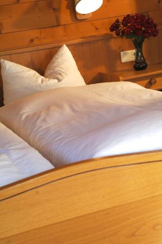 Postel nebo postele na pokoji v ubytování Zillertal Apartments